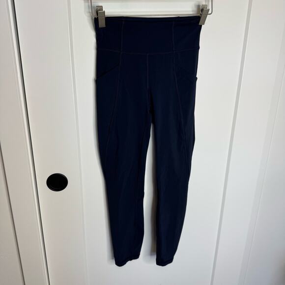 Lululemon Time To Sweat Crop 23" True Navy Full On Luxtreme Pockets Size 2 - Picture 2 of 6